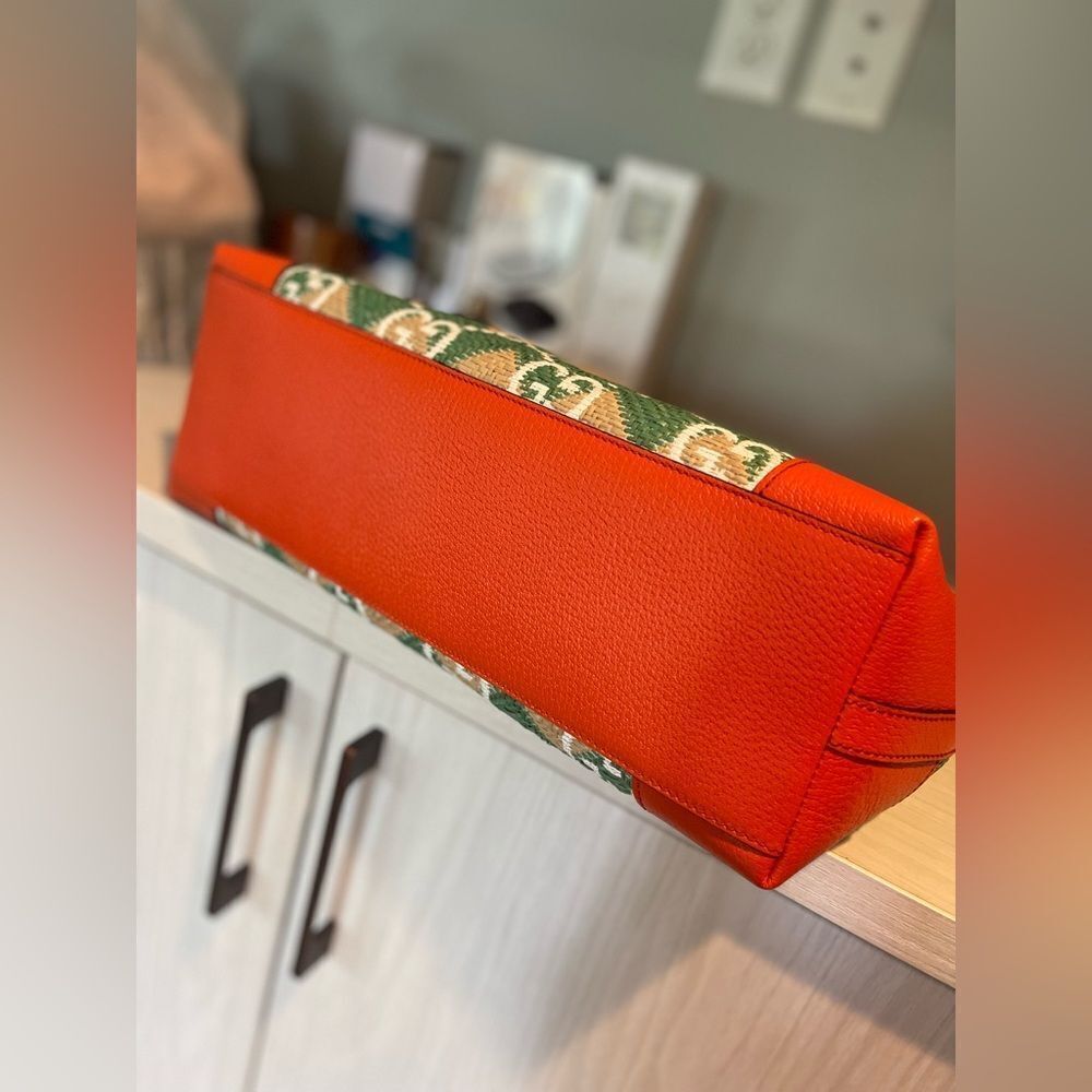 Gucci x Dubai Exclusive GG Raffia Tote Bag – NWT – Orange Leather Trim - Picture 10 of 13